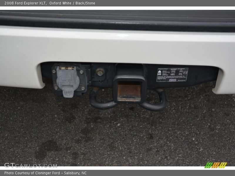 Oxford White / Black/Stone 2008 Ford Explorer XLT