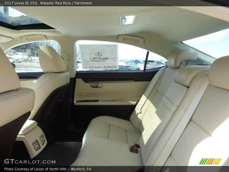 Matador Red Mica / Parchment 2017 Lexus ES 350