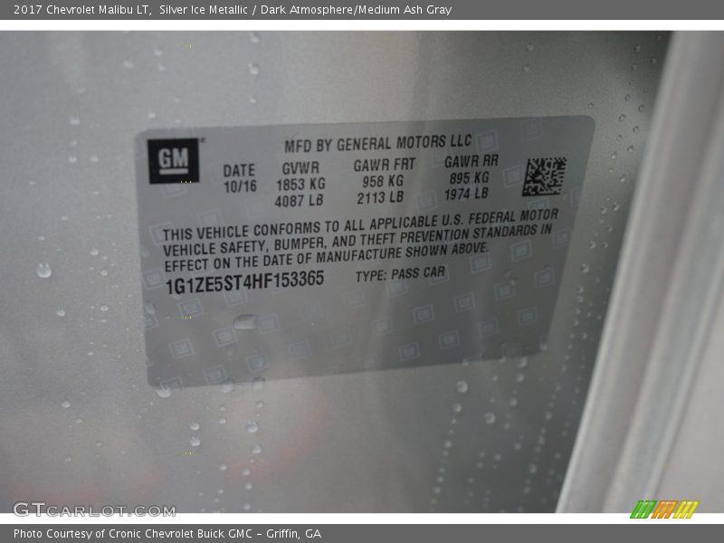 Silver Ice Metallic / Dark Atmosphere/Medium Ash Gray 2017 Chevrolet Malibu LT