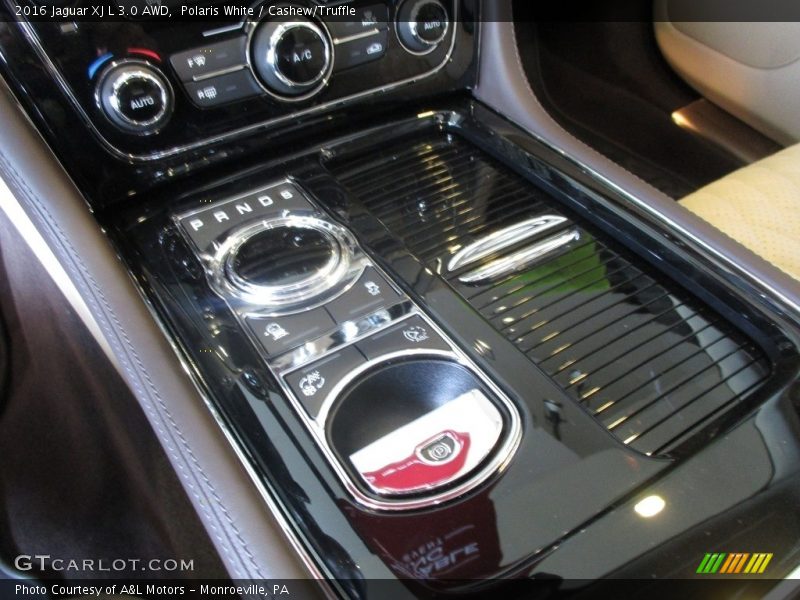 Polaris White / Cashew/Truffle 2016 Jaguar XJ L 3.0 AWD