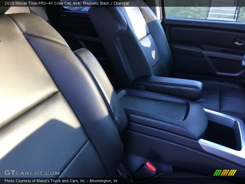 Magnetic Black / Charcoal 2015 Nissan Titan PRO-4X Crew Cab 4x4