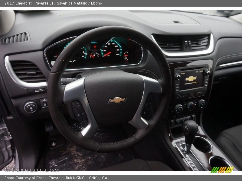 Silver Ice Metallic / Ebony 2017 Chevrolet Traverse LT