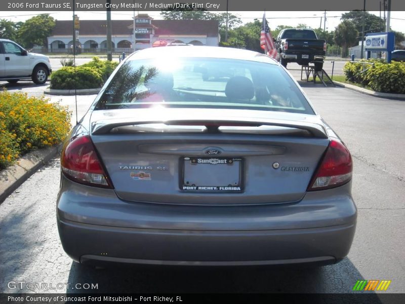 Tungsten Grey Metallic / Medium/Dark Flint Grey 2006 Ford Taurus SE
