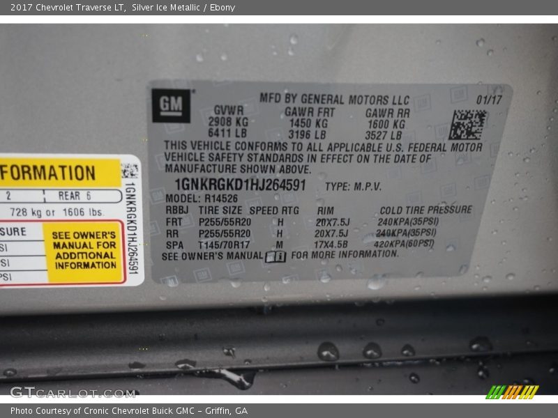 Silver Ice Metallic / Ebony 2017 Chevrolet Traverse LT