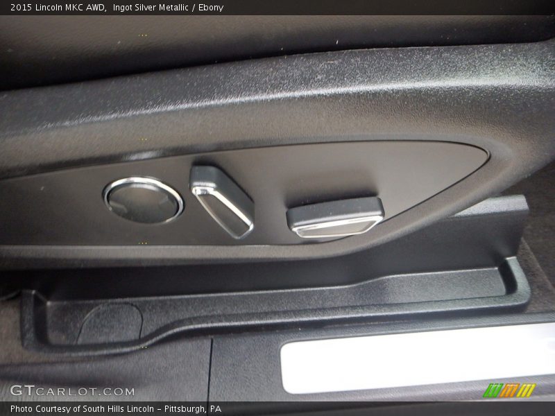 Ingot Silver Metallic / Ebony 2015 Lincoln MKC AWD