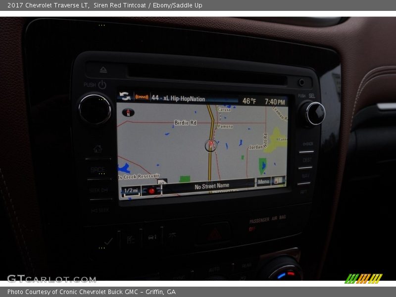 Navigation of 2017 Traverse LT