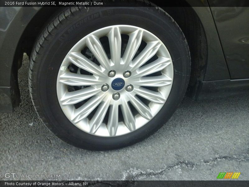 Magnetic Metallic / Dune 2016 Ford Fusion Hybrid SE
