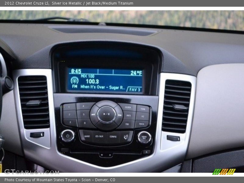 Silver Ice Metallic / Jet Black/Medium Titanium 2012 Chevrolet Cruze LS
