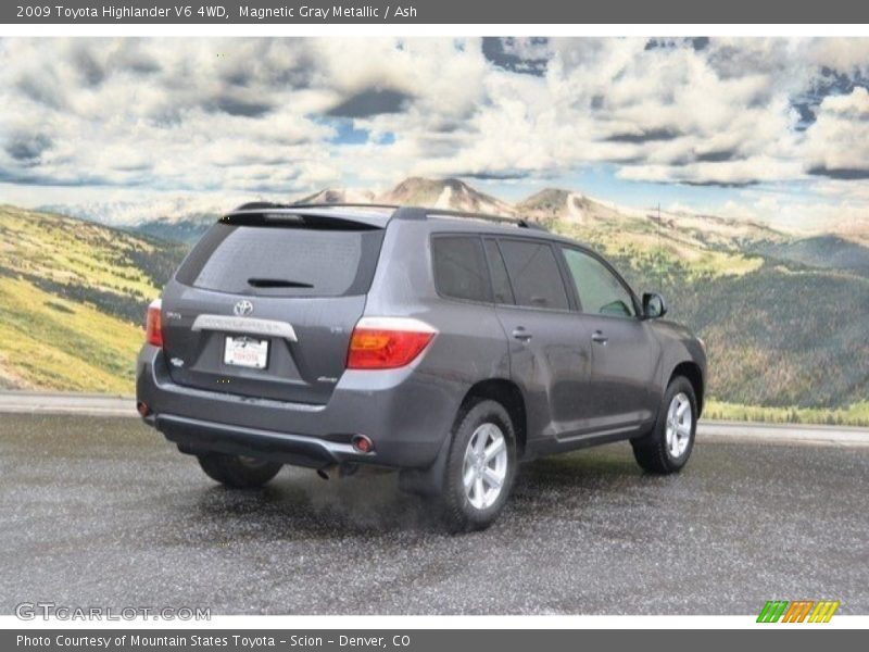 Magnetic Gray Metallic / Ash 2009 Toyota Highlander V6 4WD