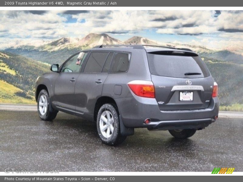 Magnetic Gray Metallic / Ash 2009 Toyota Highlander V6 4WD