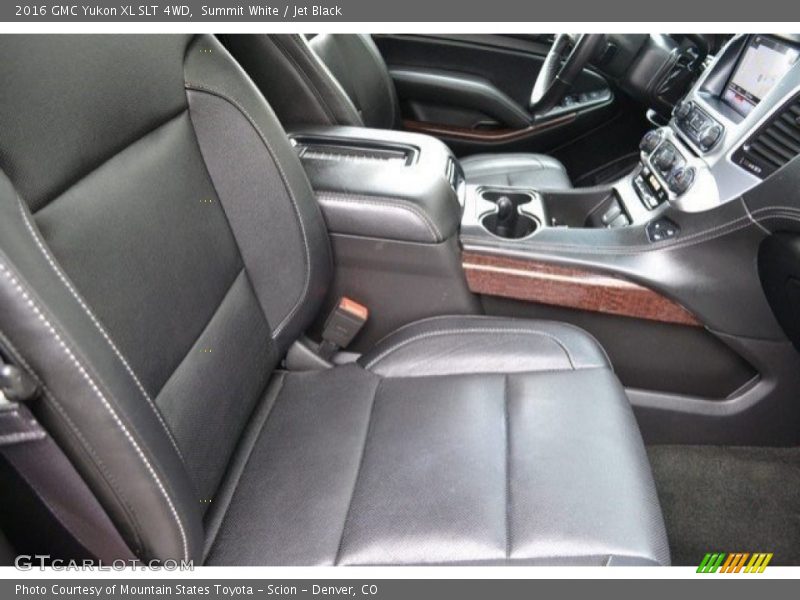 Summit White / Jet Black 2016 GMC Yukon XL SLT 4WD