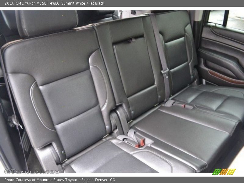 Summit White / Jet Black 2016 GMC Yukon XL SLT 4WD