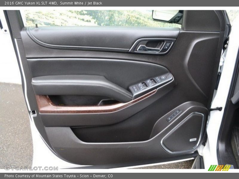Summit White / Jet Black 2016 GMC Yukon XL SLT 4WD