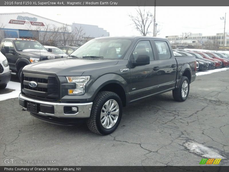 Magnetic / Medium Earth Gray 2016 Ford F150 XL SuperCrew 4x4