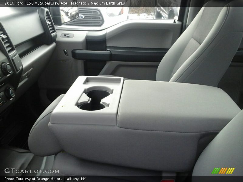 Magnetic / Medium Earth Gray 2016 Ford F150 XL SuperCrew 4x4
