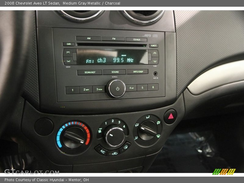 Controls of 2008 Aveo LT Sedan