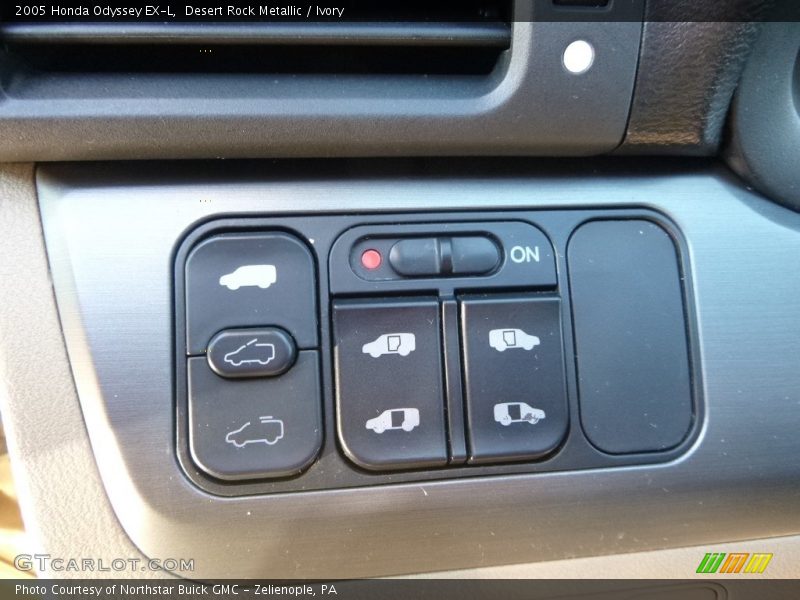 Desert Rock Metallic / Ivory 2005 Honda Odyssey EX-L