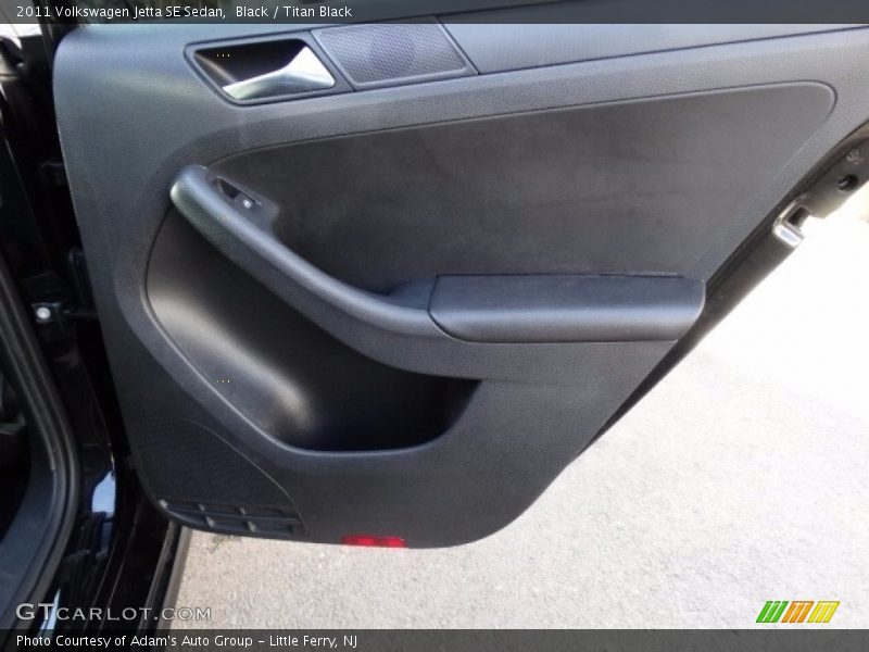 Black / Titan Black 2011 Volkswagen Jetta SE Sedan