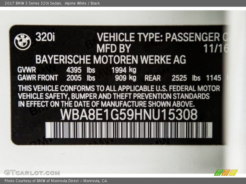 Alpine White / Black 2017 BMW 3 Series 320i Sedan