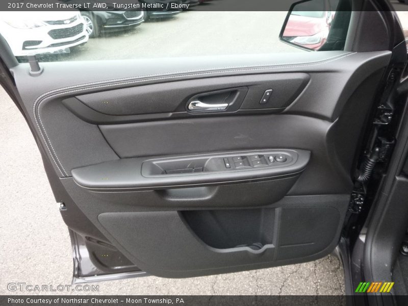 Tungsten Metallic / Ebony 2017 Chevrolet Traverse LT AWD
