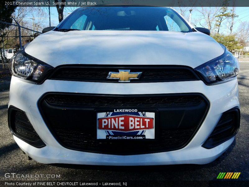 Summit White / Jet Black 2017 Chevrolet Spark LS