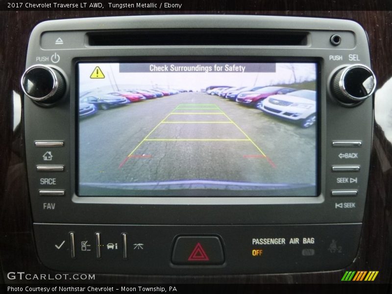 Tungsten Metallic / Ebony 2017 Chevrolet Traverse LT AWD