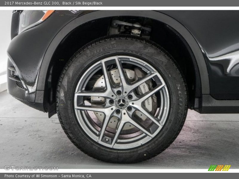 Black / Silk Beige/Black 2017 Mercedes-Benz GLC 300