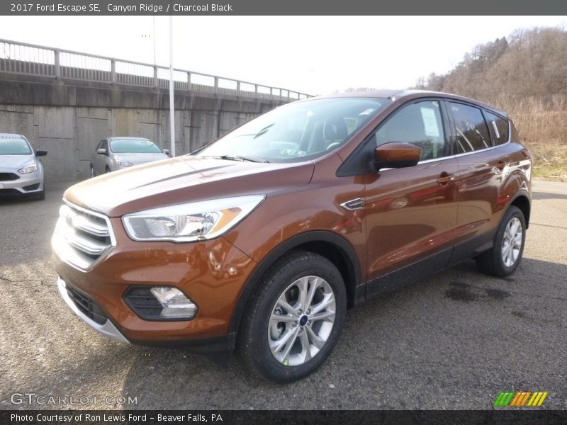 Canyon Ridge / Charcoal Black 2017 Ford Escape SE