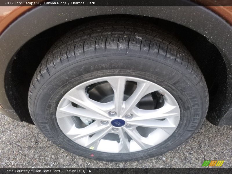 Canyon Ridge / Charcoal Black 2017 Ford Escape SE