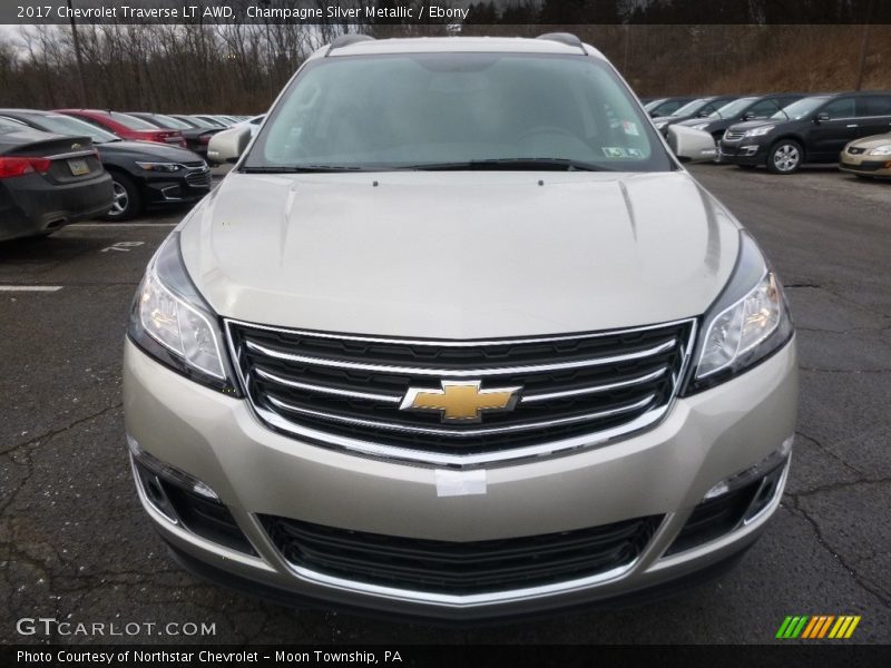 Champagne Silver Metallic / Ebony 2017 Chevrolet Traverse LT AWD