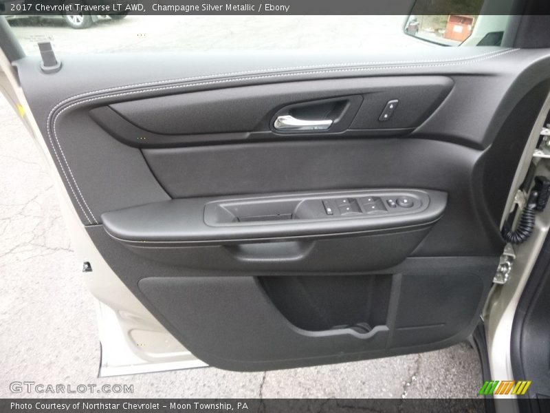 Champagne Silver Metallic / Ebony 2017 Chevrolet Traverse LT AWD