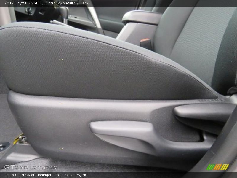 Silver Sky Metallic / Black 2017 Toyota RAV4 LE