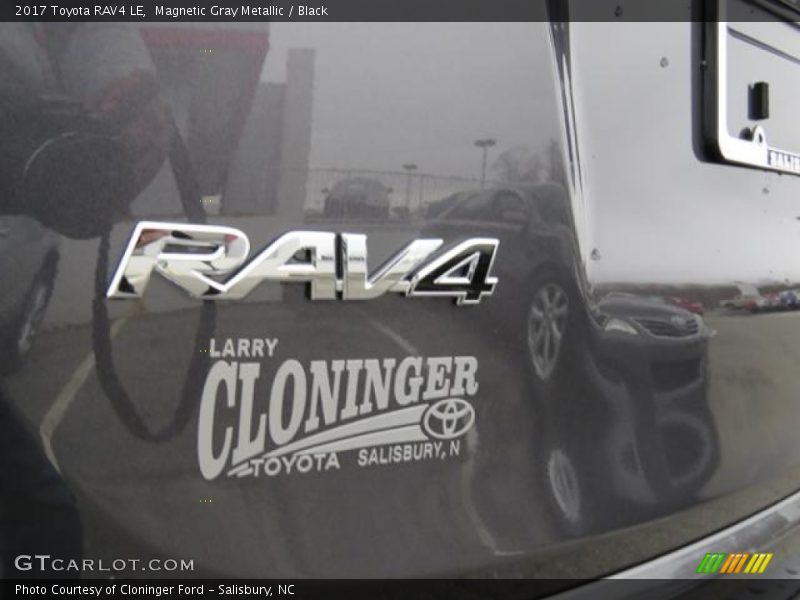 Magnetic Gray Metallic / Black 2017 Toyota RAV4 LE