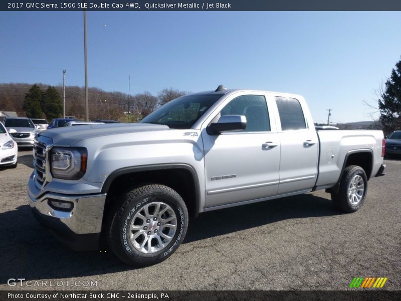 Front 3/4 View of 2017 Sierra 1500 SLE Double Cab 4WD