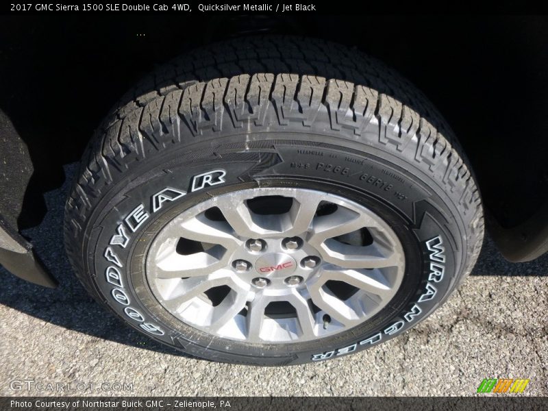 Quicksilver Metallic / Jet Black 2017 GMC Sierra 1500 SLE Double Cab 4WD