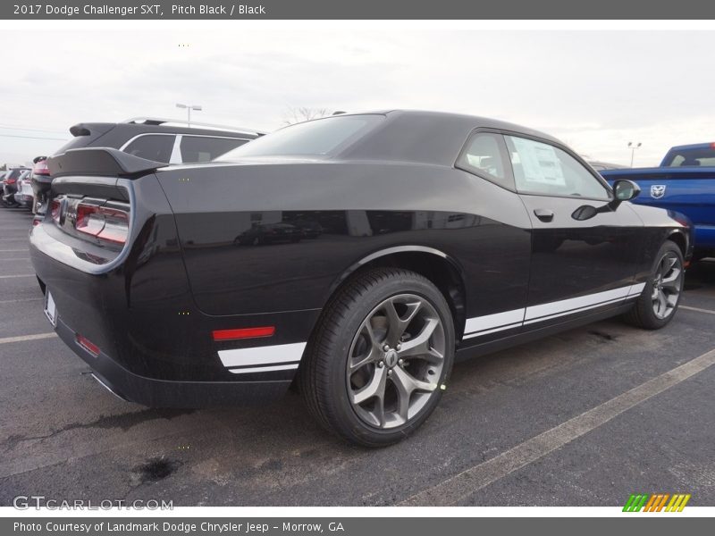 Pitch Black / Black 2017 Dodge Challenger SXT