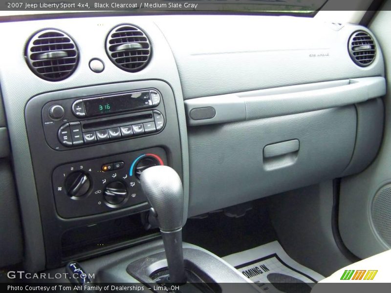 Black Clearcoat / Medium Slate Gray 2007 Jeep Liberty Sport 4x4