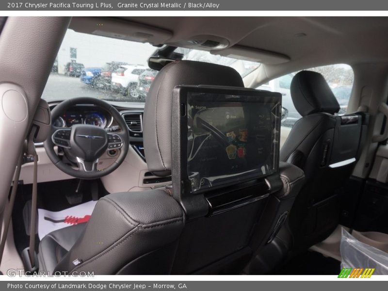 Granite Crystal Metallic / Black/Alloy 2017 Chrysler Pacifica Touring L Plus