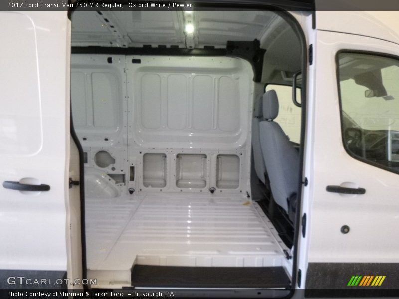 Oxford White / Pewter 2017 Ford Transit Van 250 MR Regular
