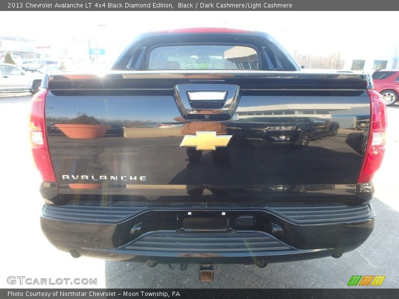 Black / Dark Cashmere/Light Cashmere 2013 Chevrolet Avalanche LT 4x4 Black Diamond Edition