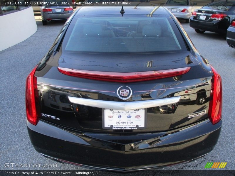 Black Raven / Medium Titanium/Jet Black 2013 Cadillac XTS Luxury AWD