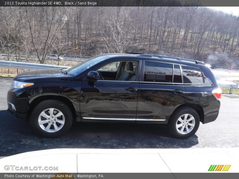 Black / Sand Beige 2013 Toyota Highlander SE 4WD