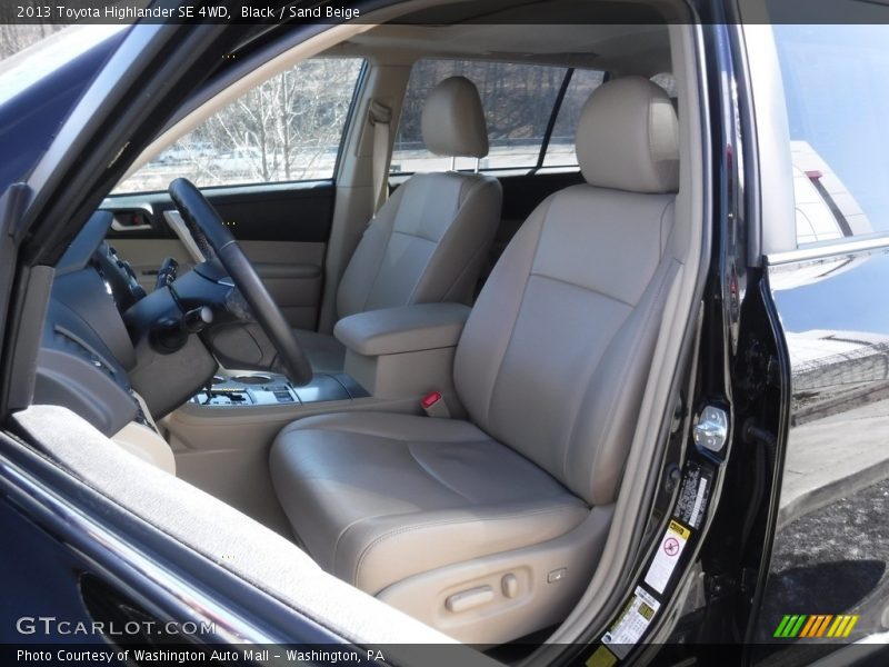 Black / Sand Beige 2013 Toyota Highlander SE 4WD