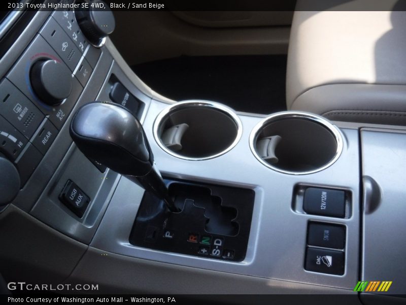 Black / Sand Beige 2013 Toyota Highlander SE 4WD