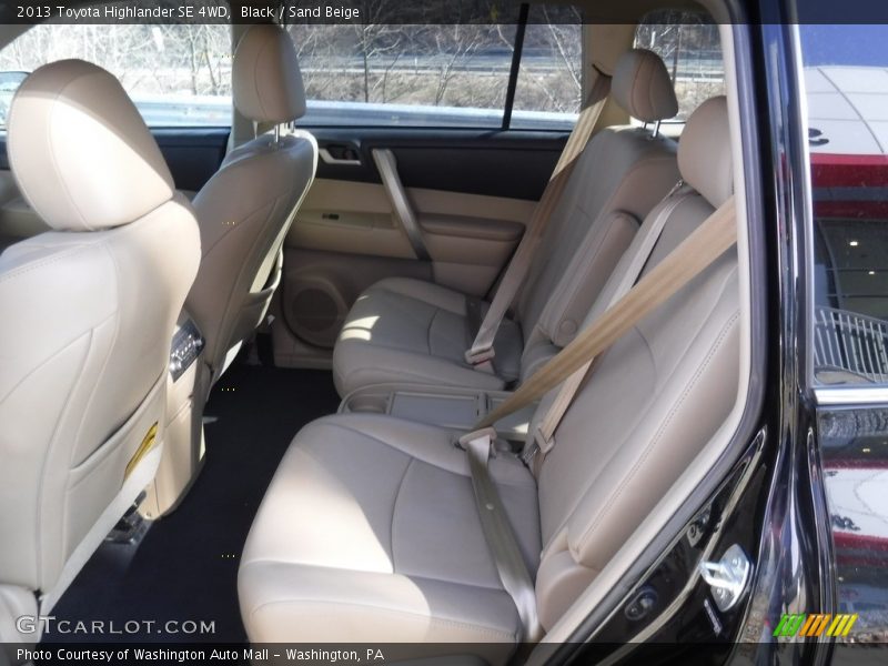 Black / Sand Beige 2013 Toyota Highlander SE 4WD