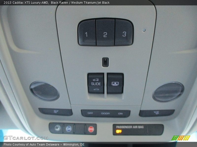 Black Raven / Medium Titanium/Jet Black 2013 Cadillac XTS Luxury AWD