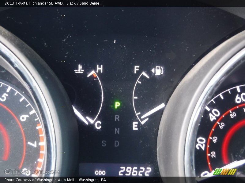 Black / Sand Beige 2013 Toyota Highlander SE 4WD