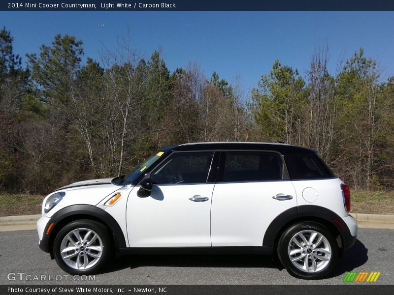 Light White / Carbon Black 2014 Mini Cooper Countryman