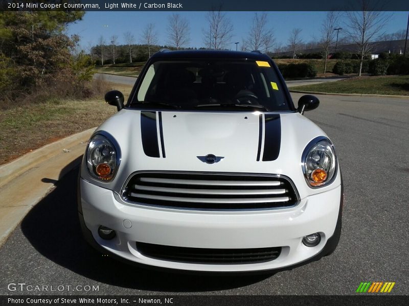 Light White / Carbon Black 2014 Mini Cooper Countryman