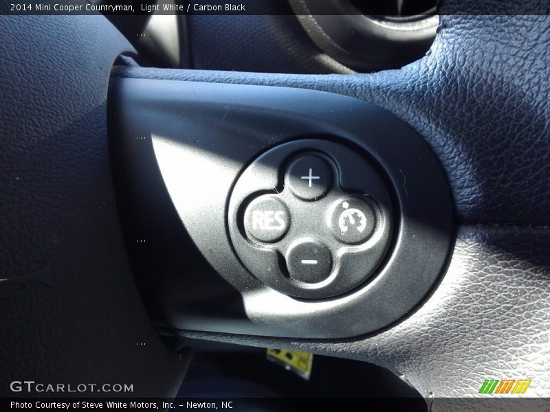 Light White / Carbon Black 2014 Mini Cooper Countryman